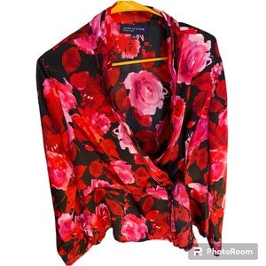 Jones New York women’s large wrap blouse, red floral. Side tie.
